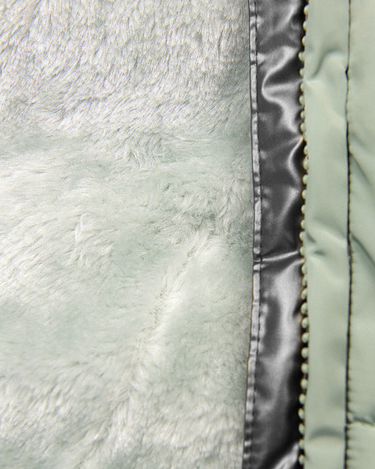 Daniela – Abrigo térmico premium