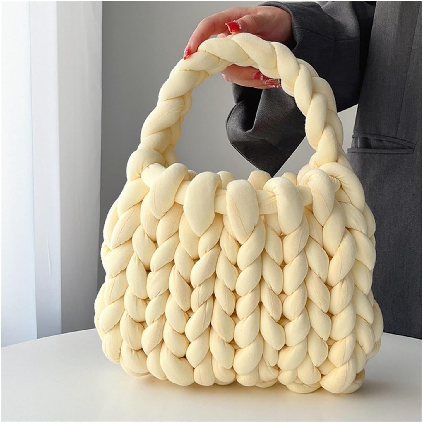 Giada – Bolso artesanal de hilo tejido a mano