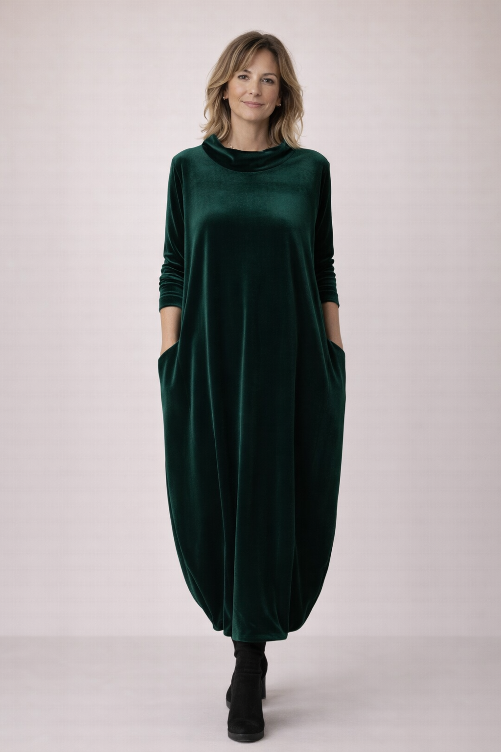 Elena – Vestido Suave de Invierno con Cuello Alto
