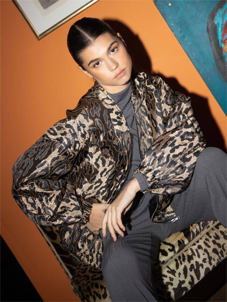 Fenna – Bomber Leopardado Oversize