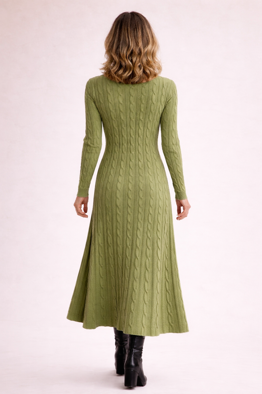 Vanessa – Vestido Largo de Punto & Elegancia Relajada