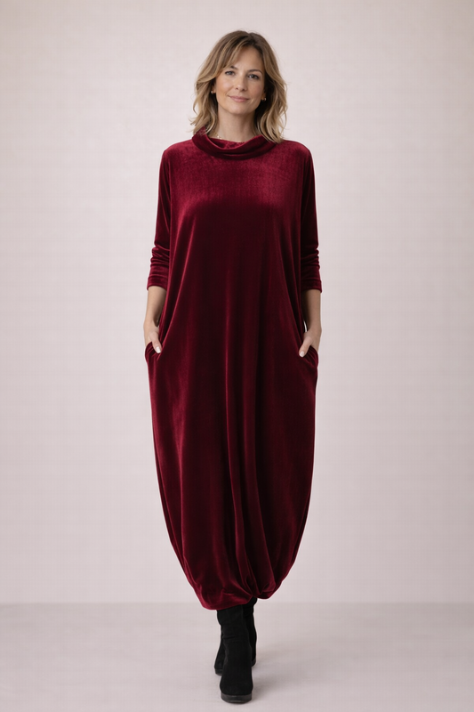 Elena – Vestido Suave de Invierno con Cuello Alto