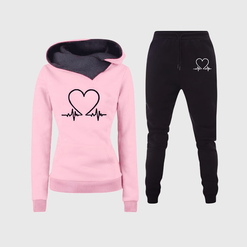 Ilaria – Conjunto Deportivo Cómodo